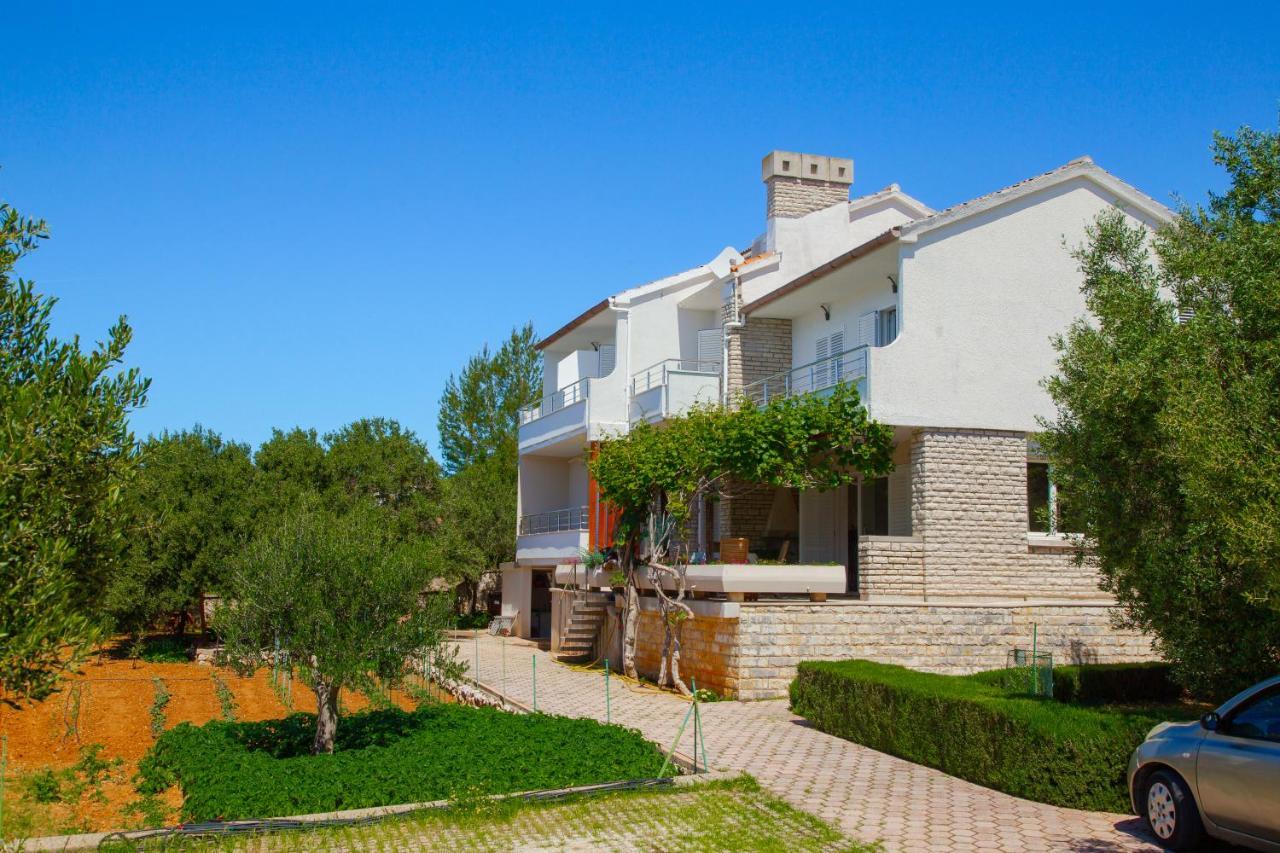 Tonica Apartments Novalja Exterior photo